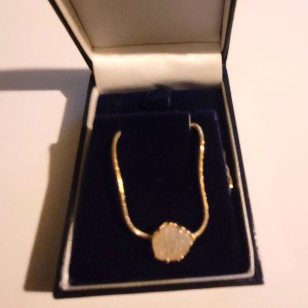 Kendra Scott Tess  necklace